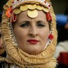 Une Gorani en habits traditionnels lors de la fête de Djurdjevdan à Rapča