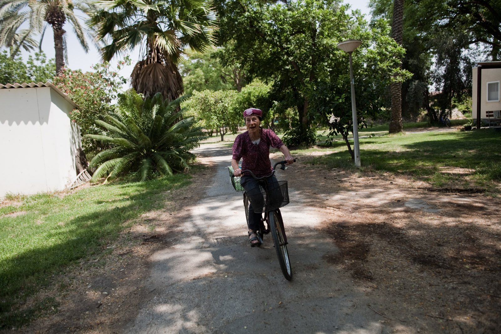 Comme dans tous les kibbutz, le moyen de locomotion est le vélo